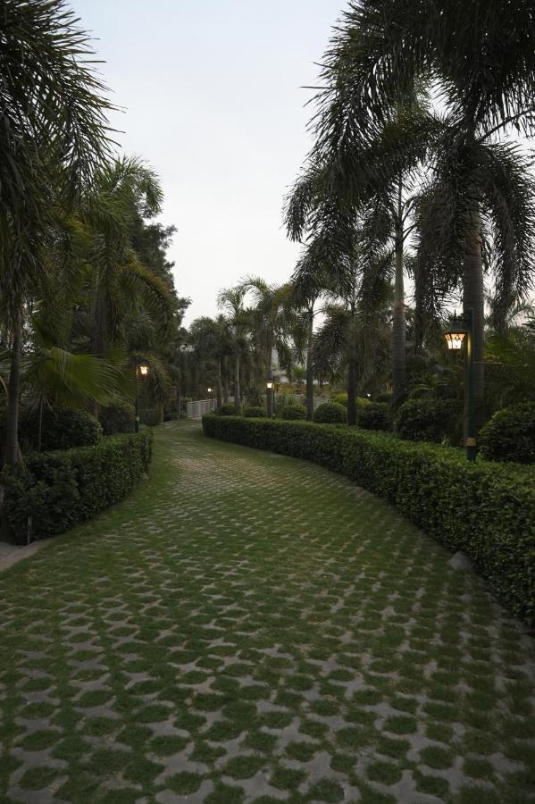Kamal Resorts - The Luxury Of Being Yourself Ludhiana Buitenkant foto